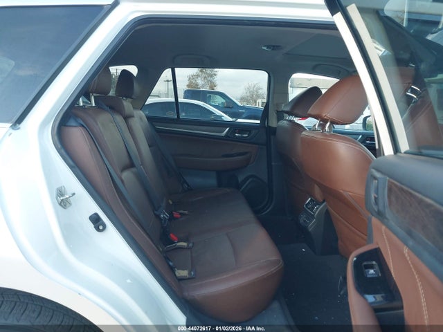 Auction sale of the 2018 Subaru Outback 3.6r Touring, vin: 4S4BSETC3J3392103, lot number: 44072617