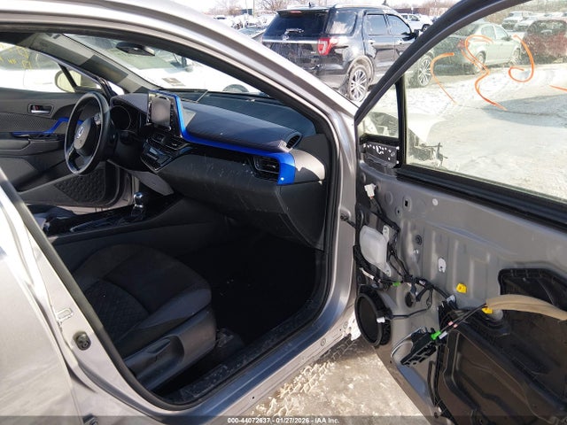 2020 TOYOTA C-HR JTNKHMBX6L1083463 Photo 4
