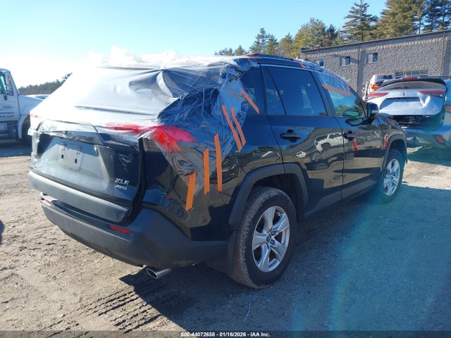 Toyota Rav4 Xle 2021 JTMP1RFV9MD532381 Image 4