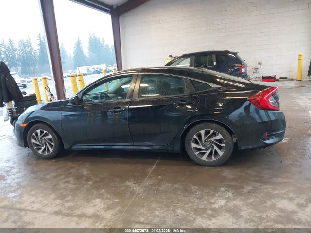 2HGFC2F72JH518885 Honda CIVIC EX