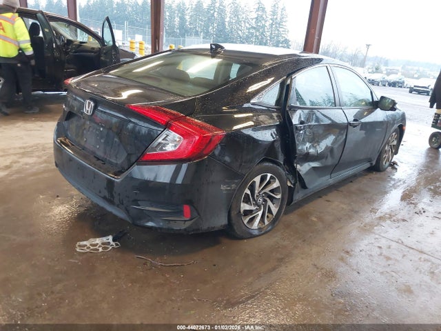 2HGFC2F72JH518885 Honda CIVIC EX