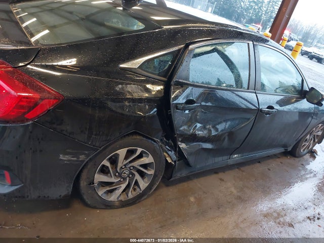 2HGFC2F72JH518885 Honda CIVIC EX