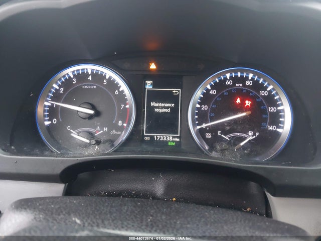 Продаж на аукціоні авто 2017 Toyota Highlander Xle, vin: 5TDKZRFH5HS518761, номер лоту: 44072674