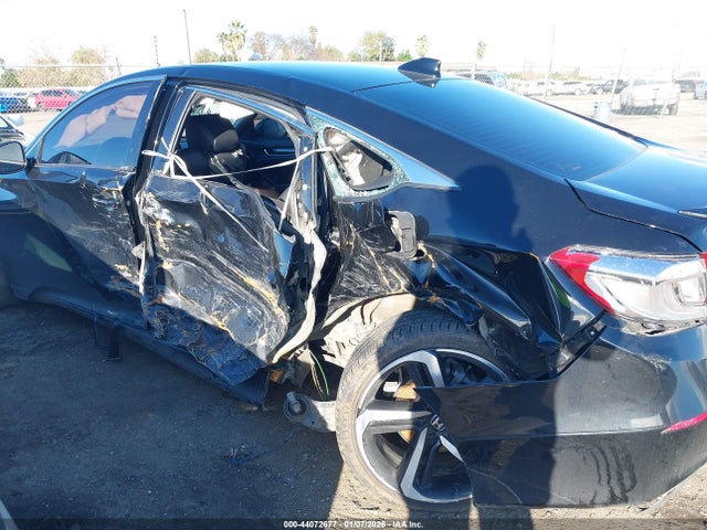1HGCV1F39NA081718 Honda Accord Sport