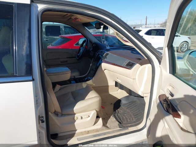 2008 CADILLAC ESCALADE ESV 1GYFK66808R219269 Photo 4