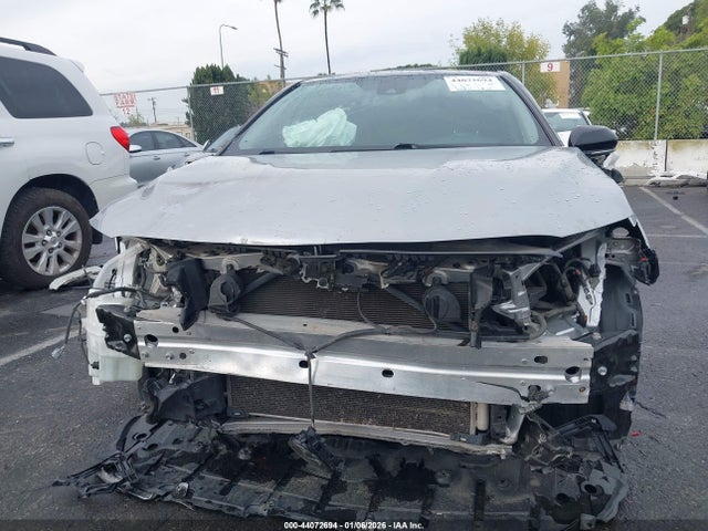 4T1B61HK3KU270897 Toyota CAMRY XSE