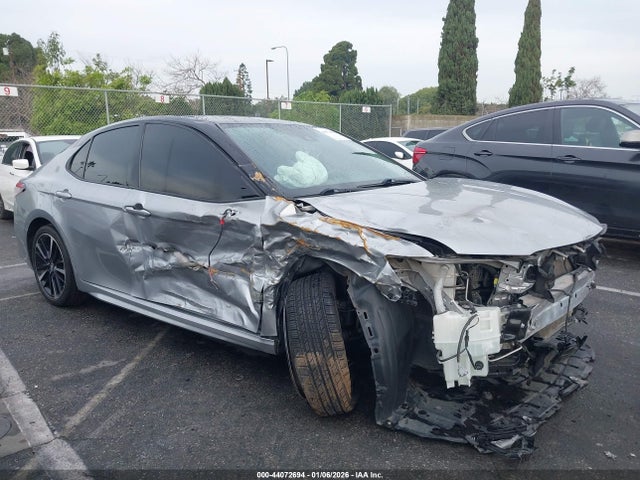 4T1B61HK3KU270897 Toyota CAMRY XSE