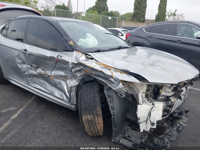 4T1B61HK3KU270897 Toyota CAMRY XSE