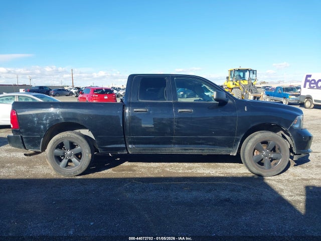 1C6RR7FG4KS727103 RAM 1500 Classic Express 4x4 6&#039;4 Box