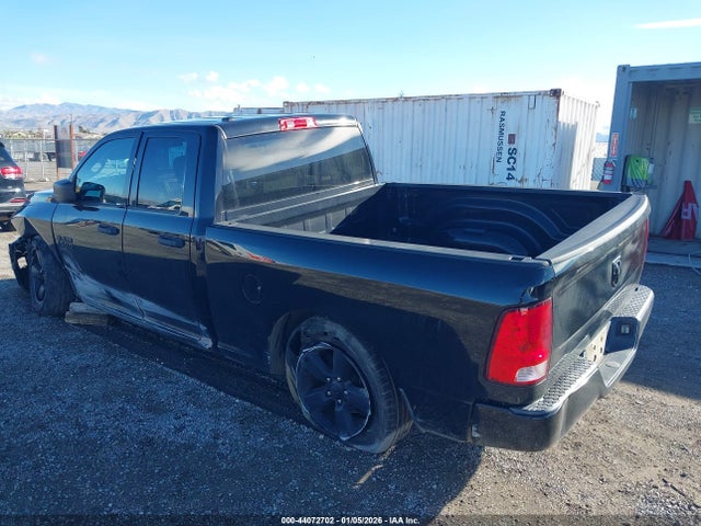 1C6RR7FG4KS727103 RAM 1500 Classic Express 4x4 6&#039;4 Box