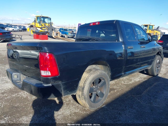 1C6RR7FG4KS727103 RAM 1500 Classic Express 4x4 6&#039;4 Box