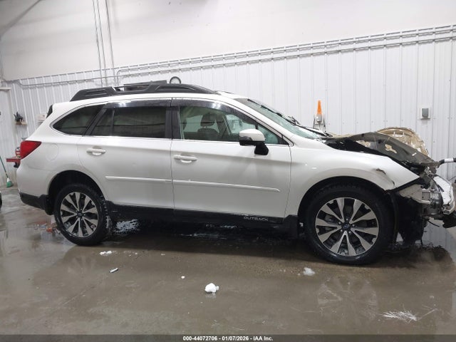 Subaru Outback 2.5i Limited 2015 4S4BSBJC1F3230835 Image 14