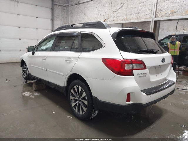 Subaru Outback 2.5i Limited 2015 4S4BSBJC1F3230835 Image 3