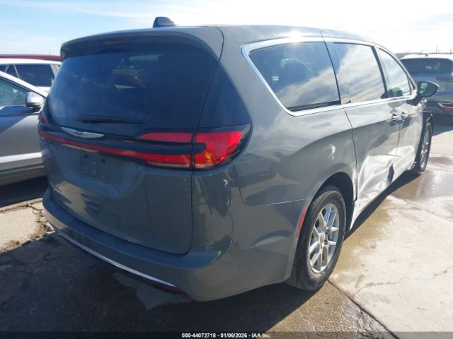 2025 CHRYSLER PACIFICA 2C4RC1BG2SR556009 Photo 3