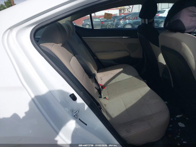 Hyundai ELANTRA SE 2019 5NPD74LF3KH492890 Image 8