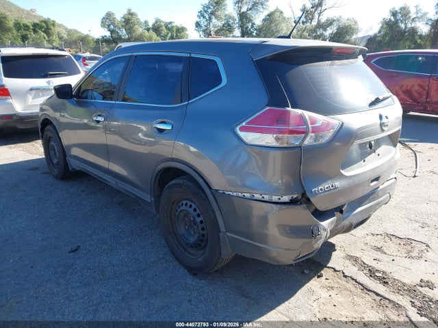 44072793 :رقم المزاد ، KNMAT2MT9FP566038 vin ، 2015 Nissan Rogue S مزاد بيع