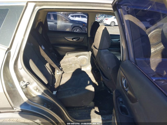 44072793 :رقم المزاد ، KNMAT2MT9FP566038 vin ، 2015 Nissan Rogue S مزاد بيع