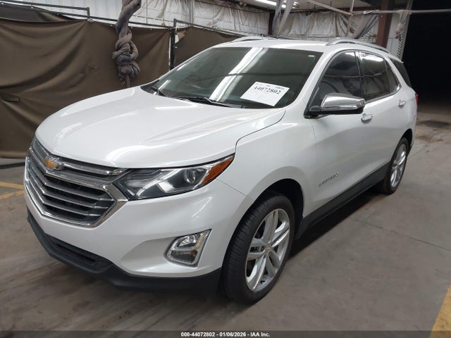 Chevrolet Equinox Premier 2019 2GNAXYEX8K6218094 Image 2