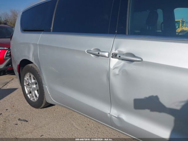 2026 CHRYSLER PACIFICA 2C4RC1BG8TR192129 Photo 5