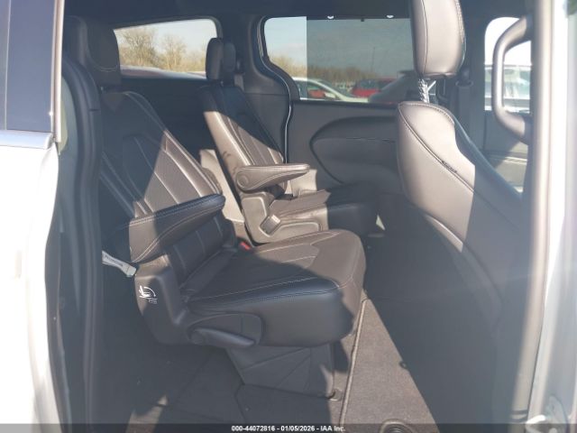 2026 CHRYSLER PACIFICA 2C4RC1BG8TR192129 Photo 7