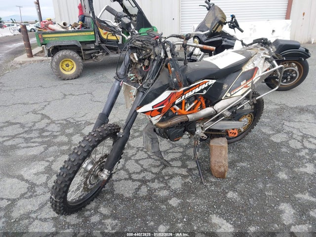 KTM 690 Enduro R 2014 VBKLET409EM767418 Image 2