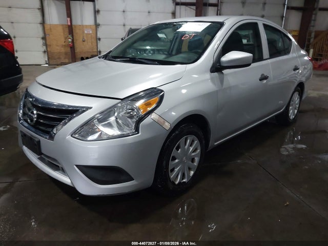 Nissan Versa 1.6 S 2019 3N1CN7AP2KL823329 Image 2