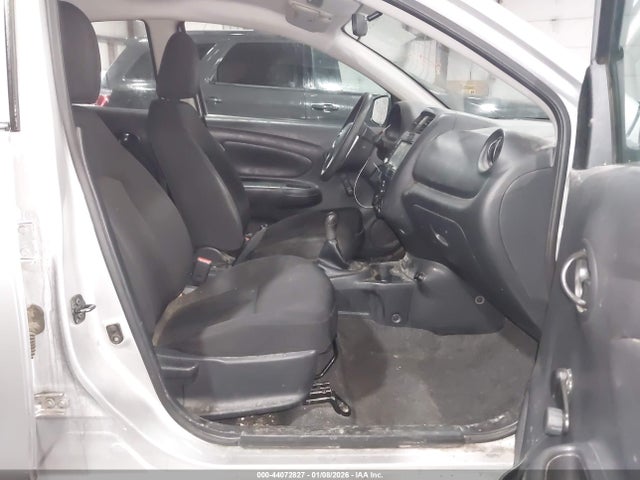 Nissan Versa 1.6 S 2019 3N1CN7AP2KL823329 Image 5