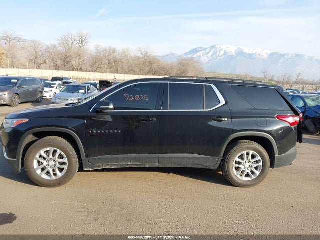 1GNERGKW3MJ127113 Chevrolet Traverse Fwd Lt Cloth