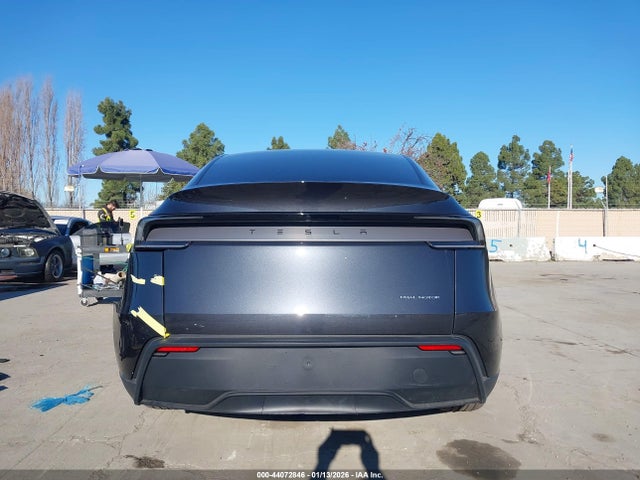 7SAYGDEE4TF515067 Tesla Model Y Long Range Launch Series/premium All-wheel Drive