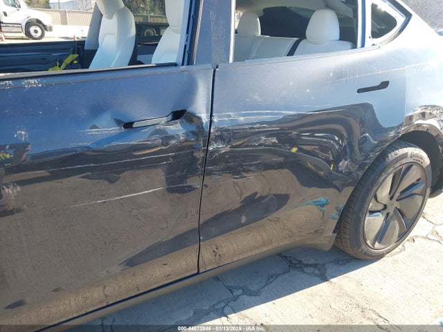 7SAYGDEE4TF515067 Tesla Model Y Long Range Launch Series/premium All-wheel Drive