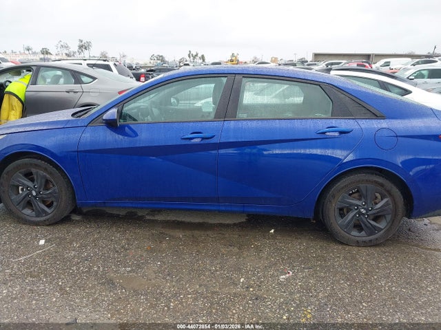 5NPLS4AG0MH035964 Hyundai ELANTRA SEL