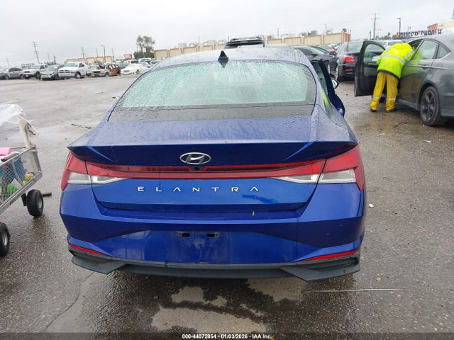 5NPLS4AG0MH035964 Hyundai ELANTRA SEL