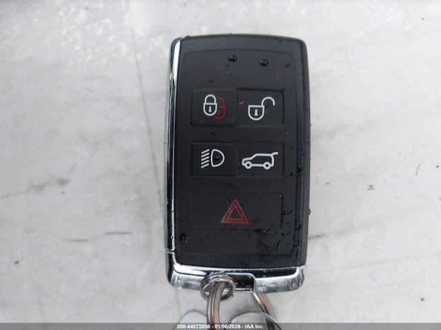 SALEJ7EX4R2349870 Land Rover Defender 110 P300