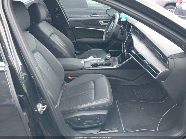 2021 AUDI A6 WAUL2AF21MN028871 Photo 4