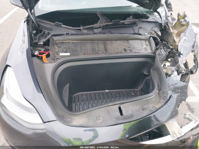 2024 TESLA MODEL Y 7SAYGDEEXRF066860 Photo 9