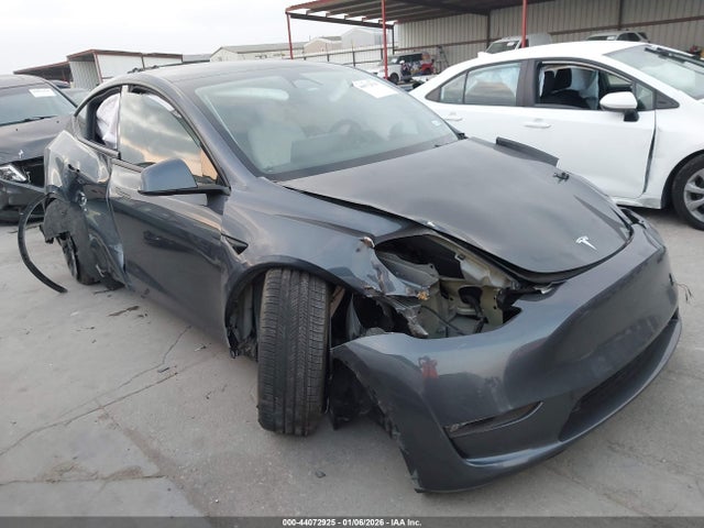 2022 TESLA MODEL Y 7SAYGDEF6NF513560 Photo 0