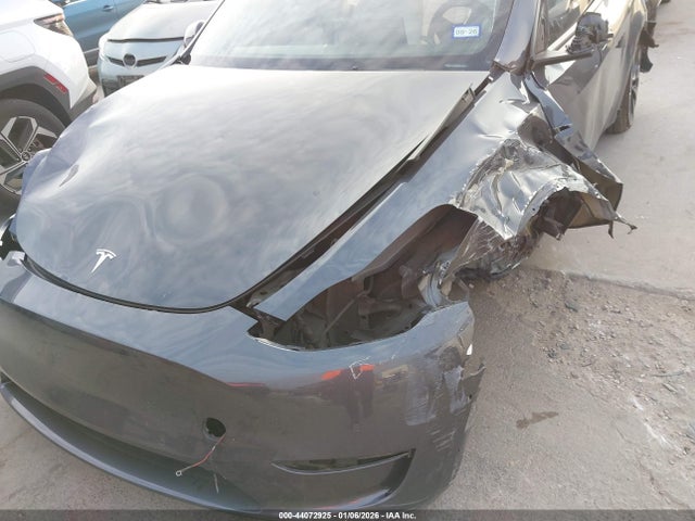 2022 TESLA MODEL Y 7SAYGDEF6NF513560 Photo 9