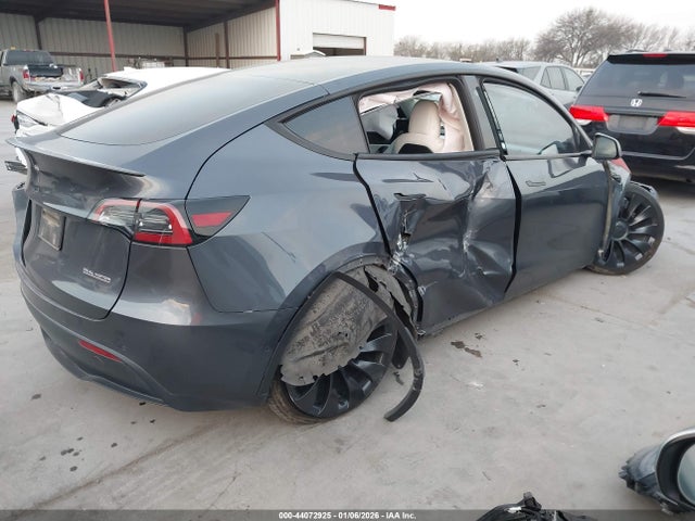 2022 TESLA MODEL Y 7SAYGDEF6NF513560 Photo 3