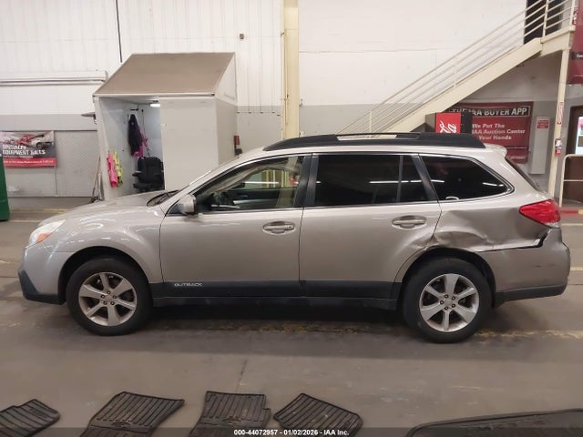 Subaru Outback 2.5i Premium 2014 4S4BRBDC8E3225377 Image 14