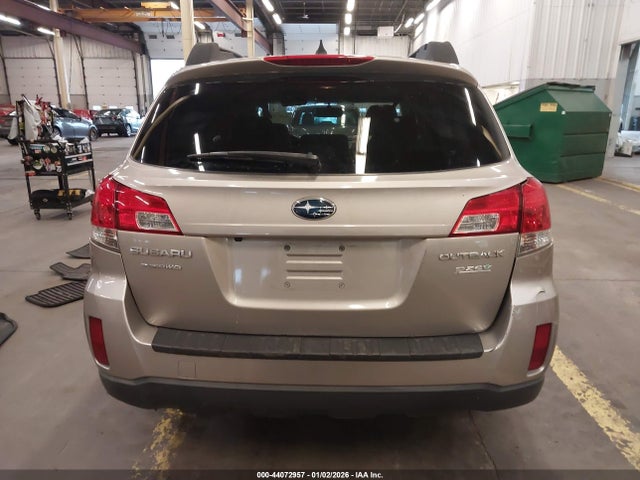 Subaru Outback 2.5i Premium 2014 4S4BRBDC8E3225377 Image 16