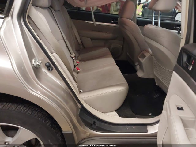 Subaru Outback 2.5i Premium 2014 4S4BRBDC8E3225377 Image 8