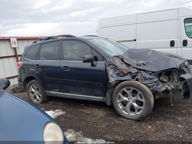 JF2SJAWC4FH581818 Subaru Forester 2.5i Touring