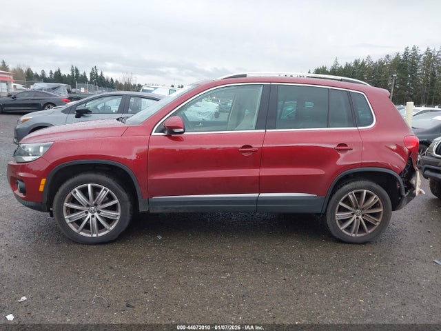 WVGBV3AX8EW068702 Volkswagen Tiguan Sel
