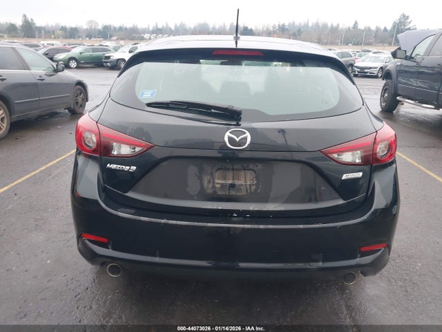 3MZBN1L32JM257727 Mazda Mazda3 Touring