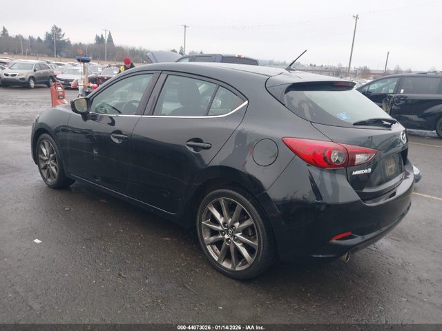 3MZBN1L32JM257727 Mazda Mazda3 Touring