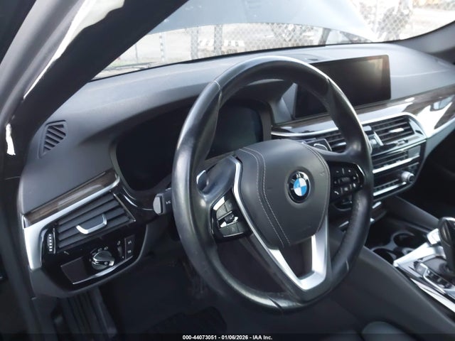 WBAJA9C01LCE53807 BMW 530e Iperformance