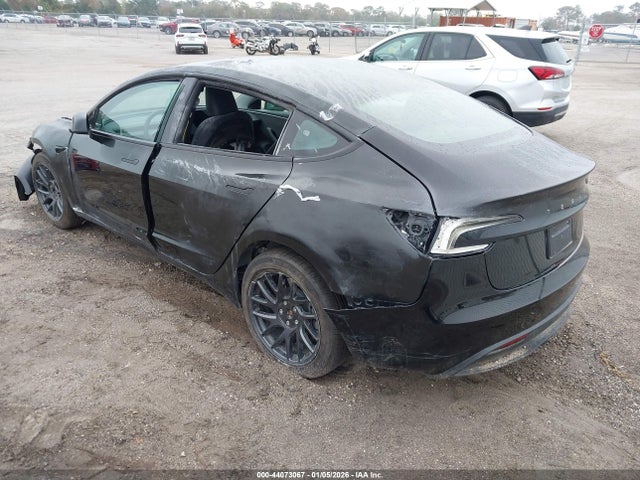 2025 TESLA MODEL 3 5YJ3E1EA0SF883396 Photo 2