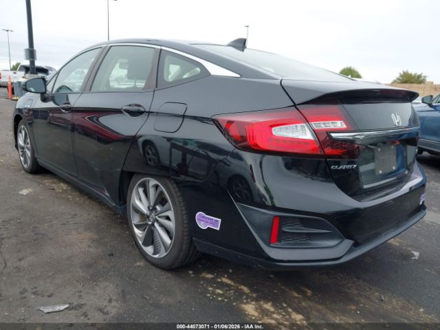 2018 HONDA CLARITY PLUG-IN HYBRID JHMZC5F1XJC023683 Photo 2