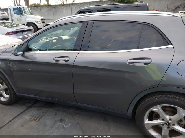 WDCTG4GB7KJ617586 Mercedes-Benz Gla 250 4matic