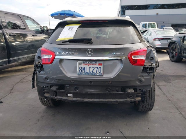WDCTG4GB7KJ617586 Mercedes-Benz Gla 250 4matic
